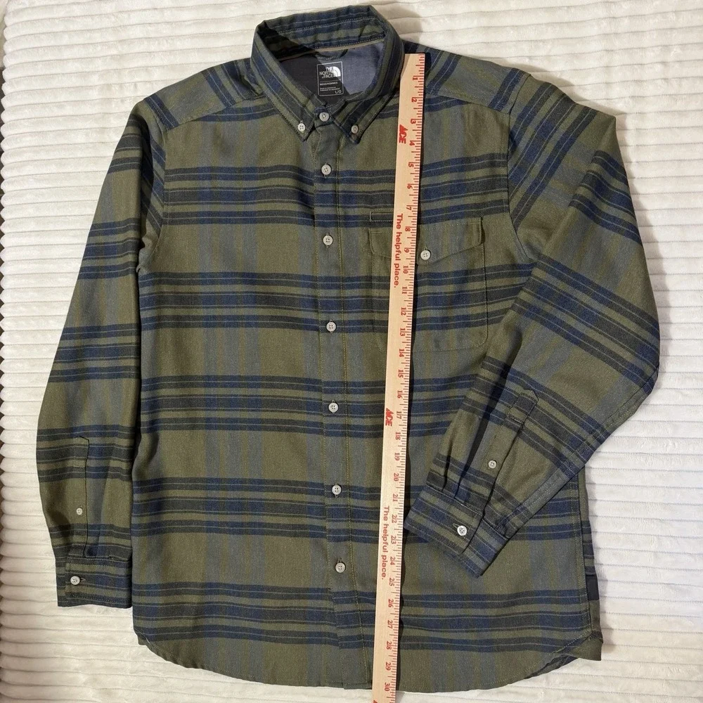 The North Face Men's Olive/ Navy Plaid Cotton Twill Flannel L Button Down Shirt